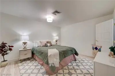 3005 Plaza De Rosa, Las Vegas, NV 89102 Bedroom