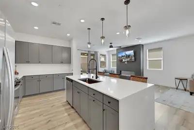 745 Wild Highlands LN Lane, Henderson, NV 89015 Kitchen