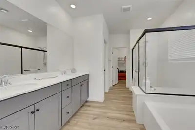 745 Wild Highlands LN Lane, Henderson, NV 89015 Primary Bathroom