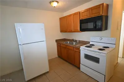 3021 East Carey Avenue 5, North Las Vegas, NV 89030 Kitchen