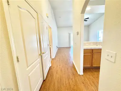 1411 Ogallala Street C, Pahrump, NV 89048 Entrance Foyer