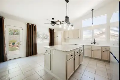 239 Leaf Bud Court, Henderson, NV 89074 Kitchen