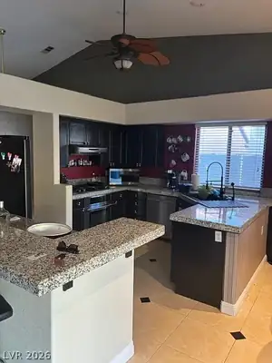 518 Dawn Cove Drive, Henderson, NV 89052 Kitchen