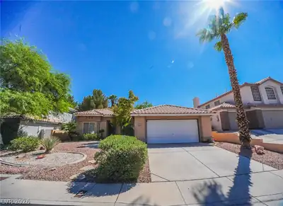 9054 Monteloma Way, Henderson, NV 89074 Front of Structure