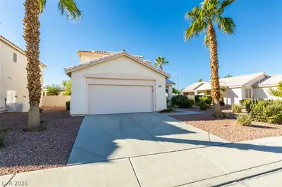 2684 Park Creek Lane, Henderson, NV 89052 Front of Structure