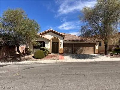 2746 Carolina Blue Avenue, Henderson, NV 89052 Front of Structure