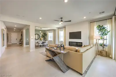 7925 Justin Cove Street, North Las Vegas, NV 89084 Living Room