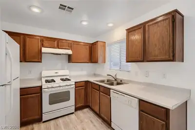 3335 Fico Avenue, Las Vegas, NV 89141 Kitchen