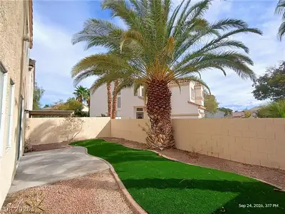 9737 Ravine Avenue, Las Vegas, NV 89117 Yard
