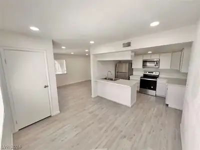 4225 Stewart Avenue 4, Las Vegas, NV 89110 Kitchen