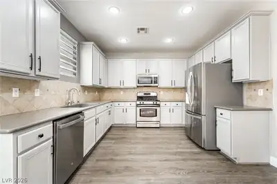 10328 Burwood Street, Las Vegas, NV 89178 Kitchen