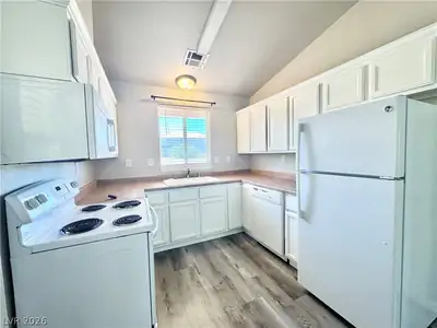 1031 Karen Court A, Pahrump, NV 89048 Kitchen