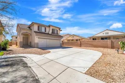 8251 Shell Beach Court, Las Vegas, NV 89117 