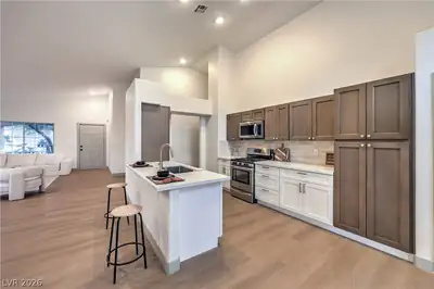 3620 Lake Victoria Drive, North Las Vegas, NV 89032 Kitchen