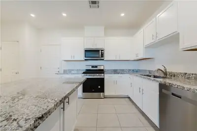 502 Ylang Place, Henderson, NV 89015 Kitchen