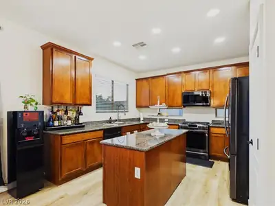 5845 Altissimo Street, North Las Vegas, NV 89081 Kitchen