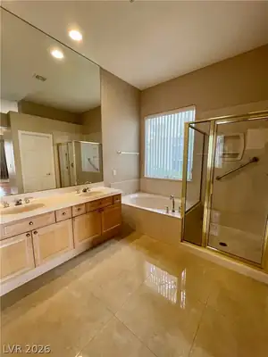 231 Cliff Valley Drive, Las Vegas, NV 89148 Primary Bathroom