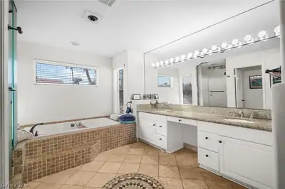 1930 Davina Street, Henderson, NV 89074 Primary Bathroom