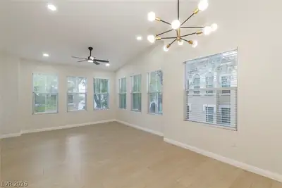 10001 Peace Way 2241, Las Vegas, NV 89147 Living Room