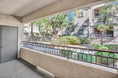 8250 North Grand Canyon Drive 1047, Las Vegas, NV 89166 Patio