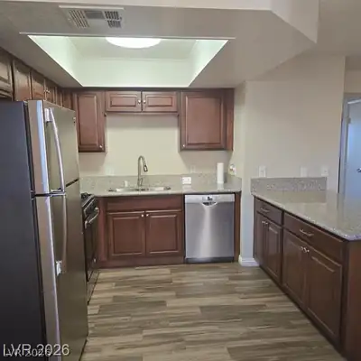 713 Rock Springs Drive 101, Las Vegas, NV 89128 Kitchen