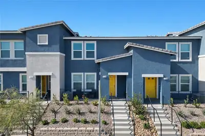 1128 Scarlet Sparrow Street, Henderson