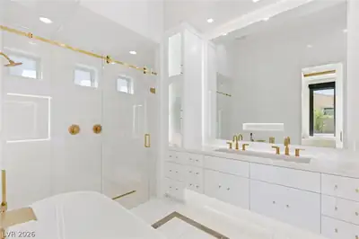 11041 Concord Valley Drive, Las Vegas, NV 89135 Primary Bathroom