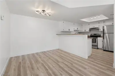 3450 Erva Street 153, Las Vegas, NV 89117 Dining Area