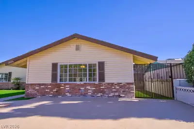 1905 South 16th Street Las Vegas, NV 89104
