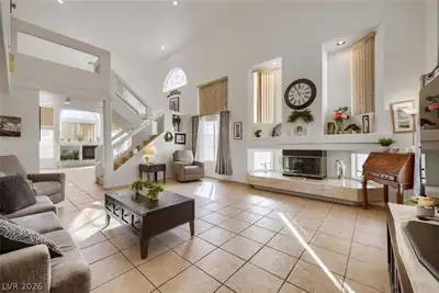 9133 Sapphire Ridge Avenue, Las Vegas, NV 89129 Living Room