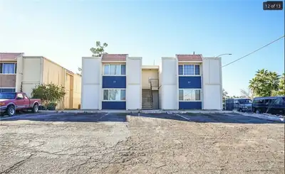 32 Gold Bar Court Las Vegas, NV 89110