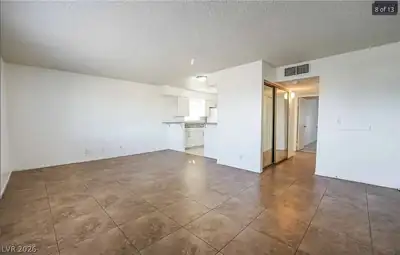 32 Gold Bar Court, Las Vegas, NV 89110 Living Room