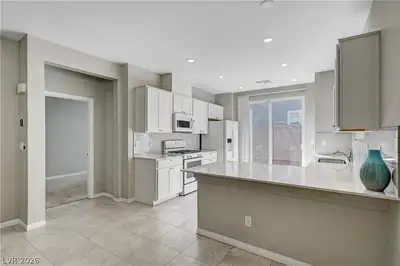 4275 Tarim Street, Las Vegas, NV 89147 Kitchen