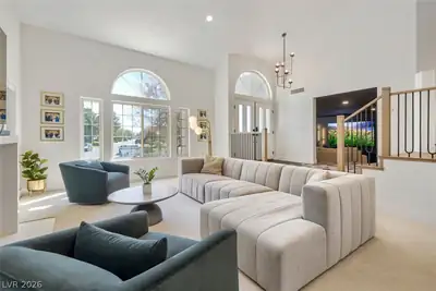 8415 Del Vista Court, Las Vegas, NV 89113 Living Room