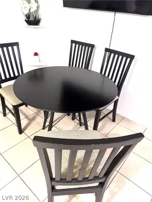 461 North Lamb Boulevard B, Las Vegas, NV 89110 Dining Area