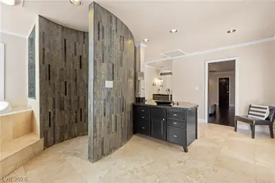 812 Trotter Circle, Las Vegas, NV 89107 Primary Bathroom