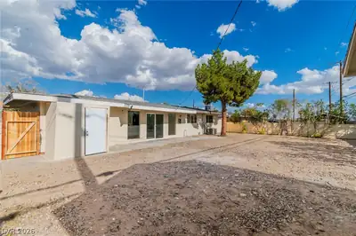 1115 Arrowhead Avenue, Las Vegas, NV 89106 Back of Structure