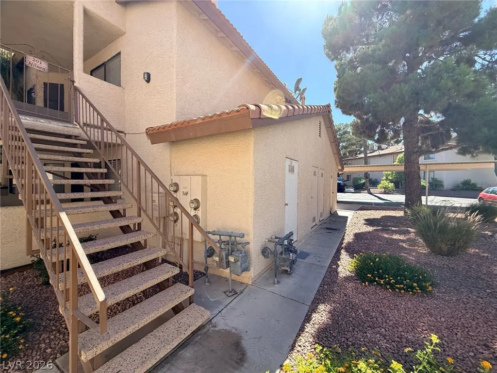 7200 Pirates Cove 2033, Las Vegas, NV 89145