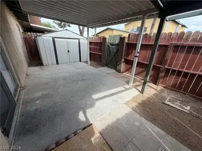 209 East Van Wagenen Street, Henderson, NV 89015 Patio