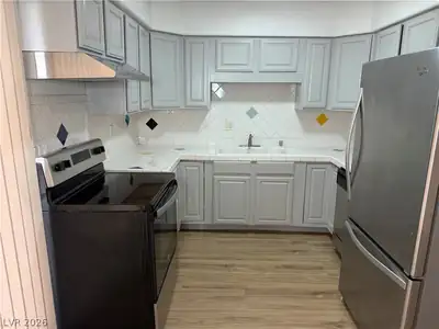 209 East Van Wagenen Street, Henderson, NV 89015 Kitchen