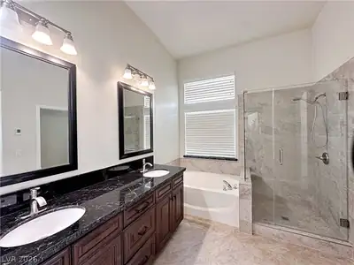 7908 Purple Mountain Avenue, Las Vegas, NV 89131 Primary Bathroom