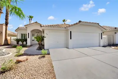 1608 Sun Ridge Drive, Las Vegas, NV 89117 Front of Structure