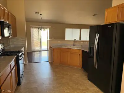 5937 Coleman Street, North Las Vegas, NV 89031 Kitchen