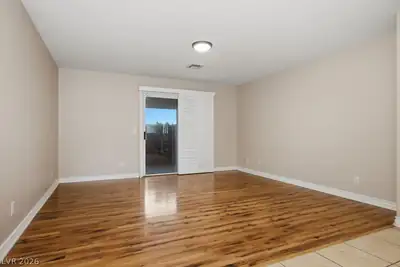 6924 Rosinwood Street, Las Vegas, NV 89131 Living Room