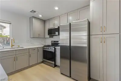 10416 Horseback Ridge Avenue, Las Vegas, NV 89144 Kitchen