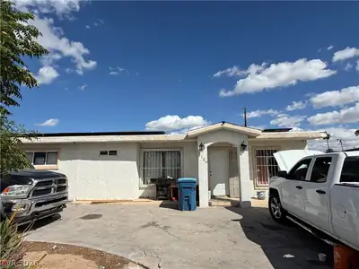 2129 Franklin Avenue, Las Vegas, NV 89104 Front of Structure