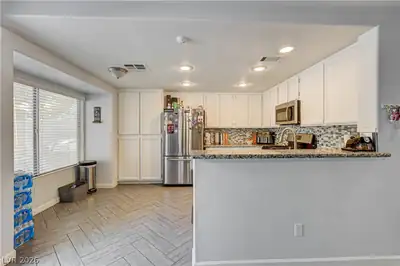 312 Windmere Street, Henderson, NV 89074 Kitchen
