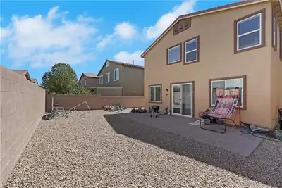 5966 Juniper Falls Avenue, Las Vegas, NV 89130 Yard