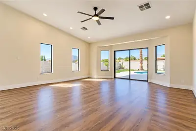 3623 Mooncrest Circle, Las Vegas, NV 89129 Primary Bedroom