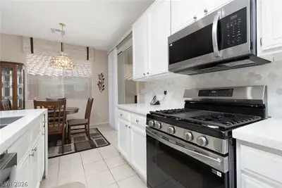 10713 Glen Ellyn Court, Las Vegas, NV 89144 Kitchen